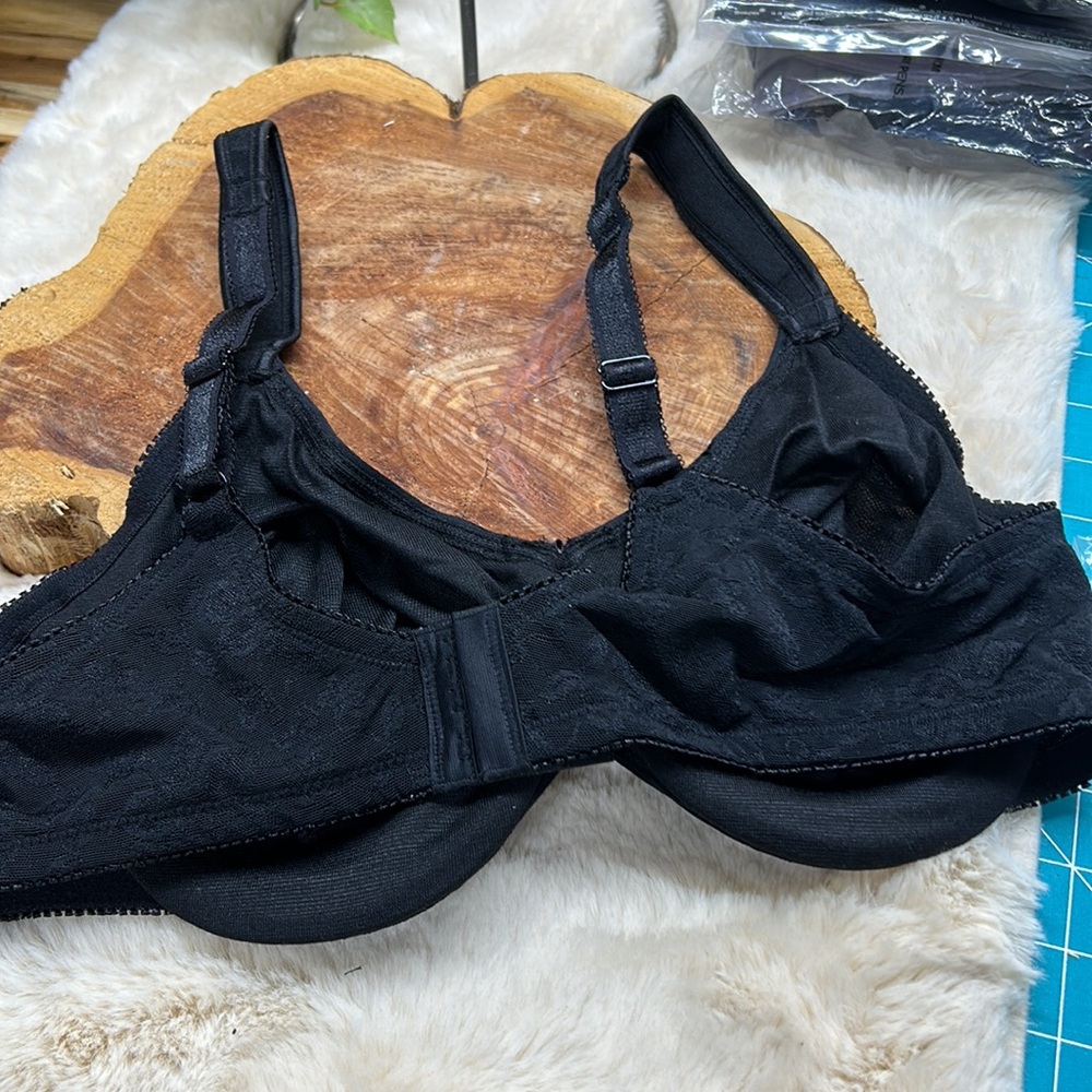 NWT Breezies UltimAir bra black underwire - Picture 3 of 6